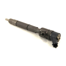 Load image into Gallery viewer, New Holland Agriculture - Reman-Fuel Injector - 5801790321R