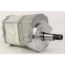 Load image into Gallery viewer, Reman-Hyd Motor - 47779186R