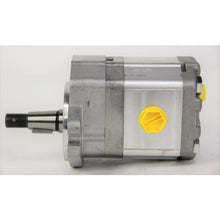 Load image into Gallery viewer, Reman-Hyd Motor - 47779186R