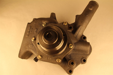 Load image into Gallery viewer, Reman-Water Pump #82847712R