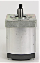 Load image into Gallery viewer, Reman-Hyd Pump #5168841R