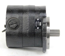 Load image into Gallery viewer, NEW HOLLAND CE - REMAN-HYD PUMP - 87024695R