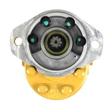 Load image into Gallery viewer, NEW HOLLAND CE - REMAN-HYD PUMP - 86528340R