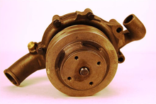 Load image into Gallery viewer, Reman Water pump #87800118R
