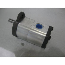 Load image into Gallery viewer, Reman-Hyd Motor - 87488819R
