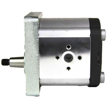 Load image into Gallery viewer, Reman Hydraulic Pump - 84530154R
