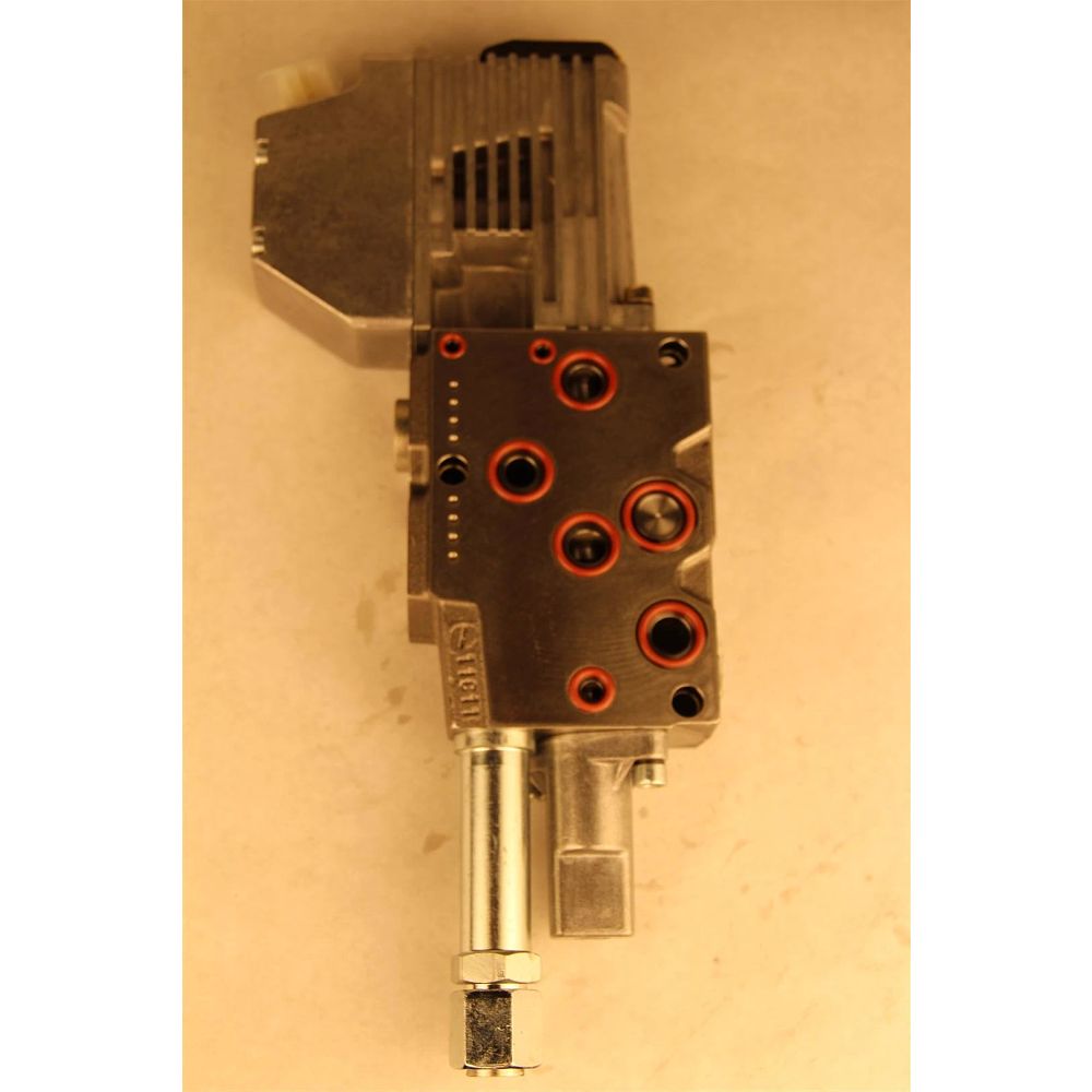 Reman Electro-Hydraulic Shuttle Control Valve - Single Slice - 12-Volt ...